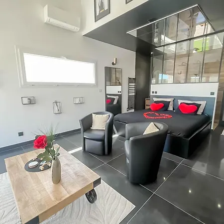 Avec Jacuzzi Et Piscine * Rosières