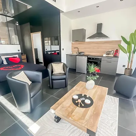 Lägenhet Avec Jacuzzi Et Piscine Rosières